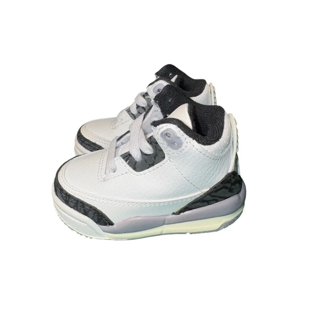 Air Jordan 3 Retro Summit White Fire Red Grey DM0968-106 Toddler Baby Size 2C